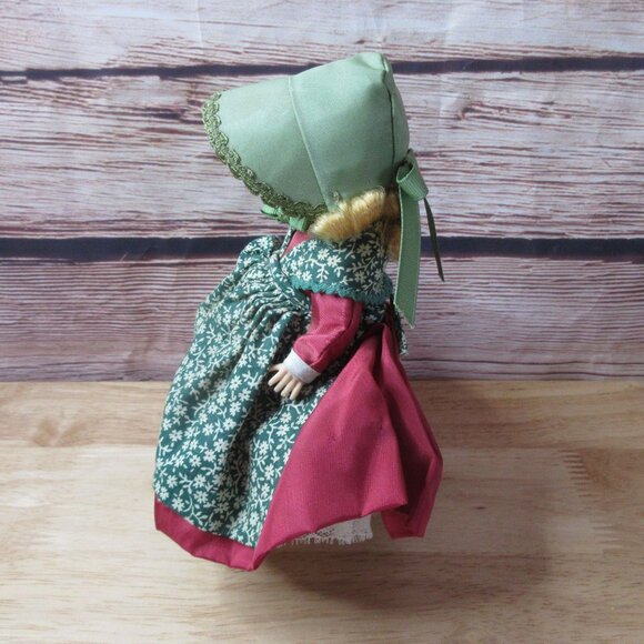 Madame Alexander 8" DENMARK #569 International Doll  1980 - Picture 5 of 7